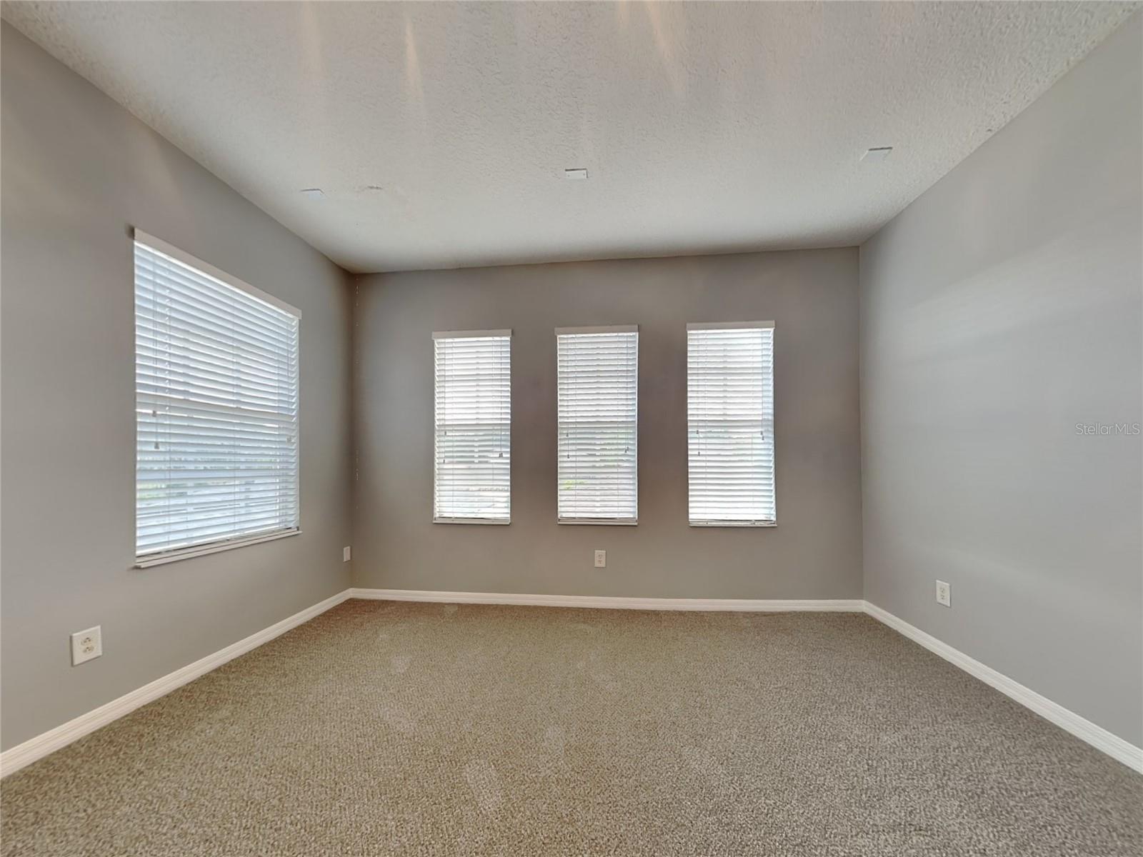 Image 18 of 20 For 16230 Palmettoglen Court