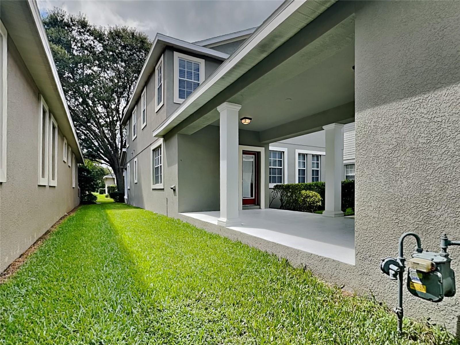 Image 19 of 20 For 16230 Palmettoglen Court
