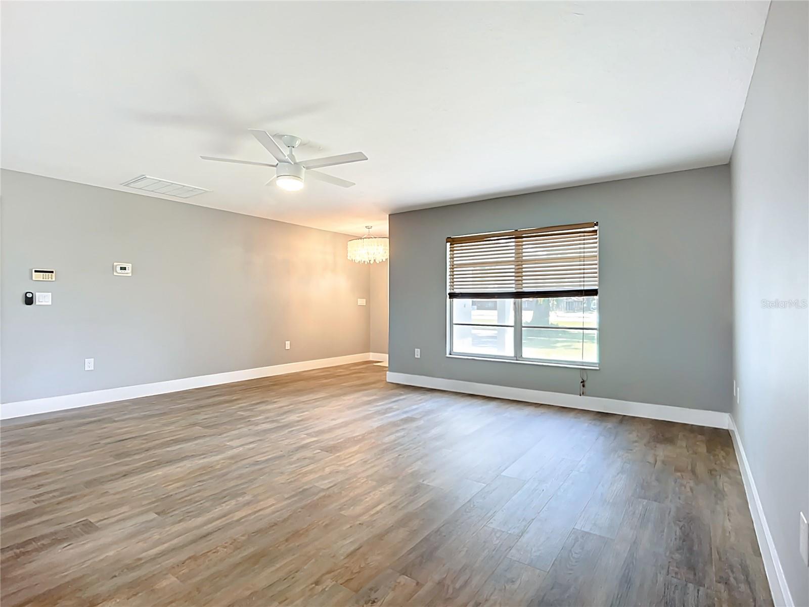 Image 10 of 45 For 1015 24th Avenue W