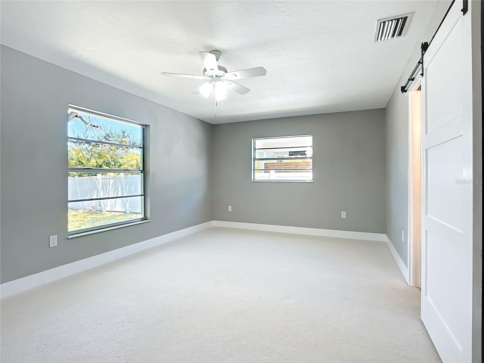 Image 19 of 45 For 1015 24th Avenue W