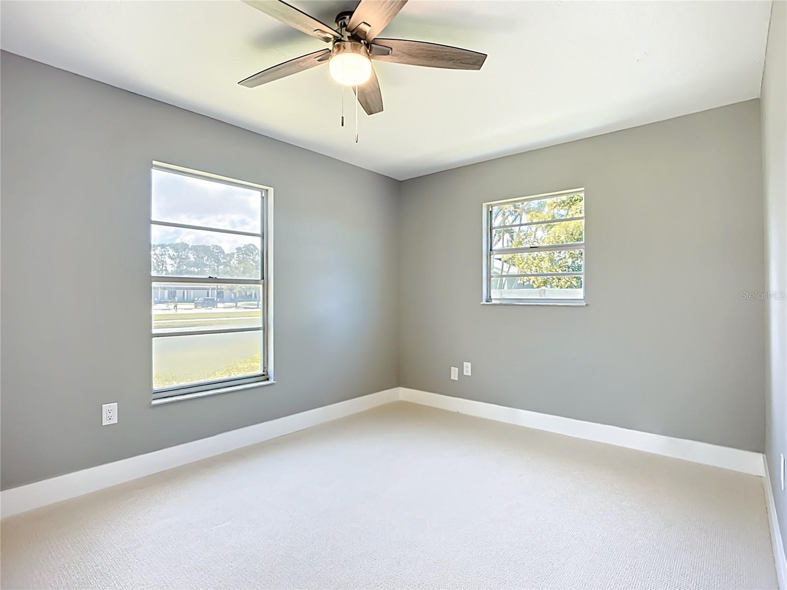 Image 30 of 45 For 1015 24th Avenue W