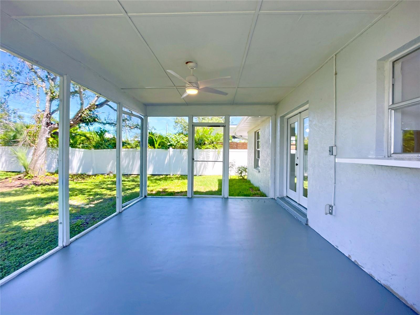 Image 37 of 45 For 1015 24th Avenue W