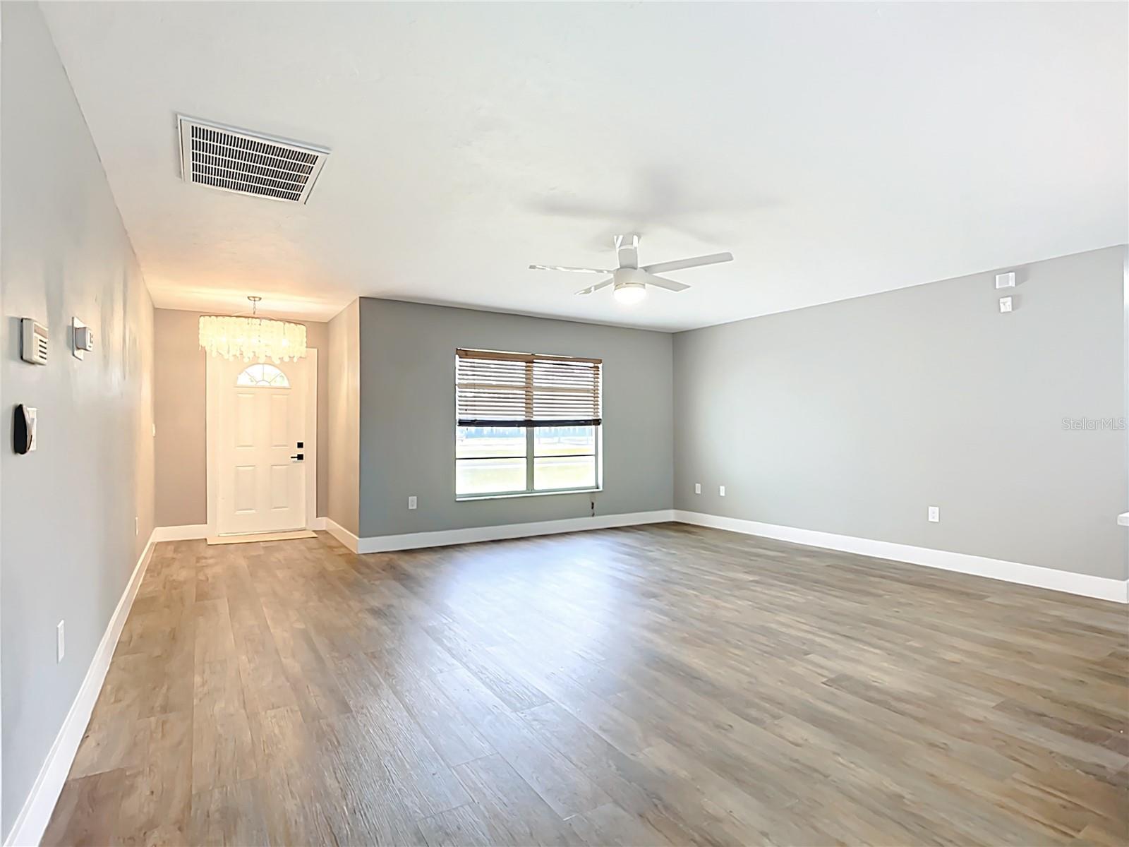 Image 9 of 45 For 1015 24th Avenue W
