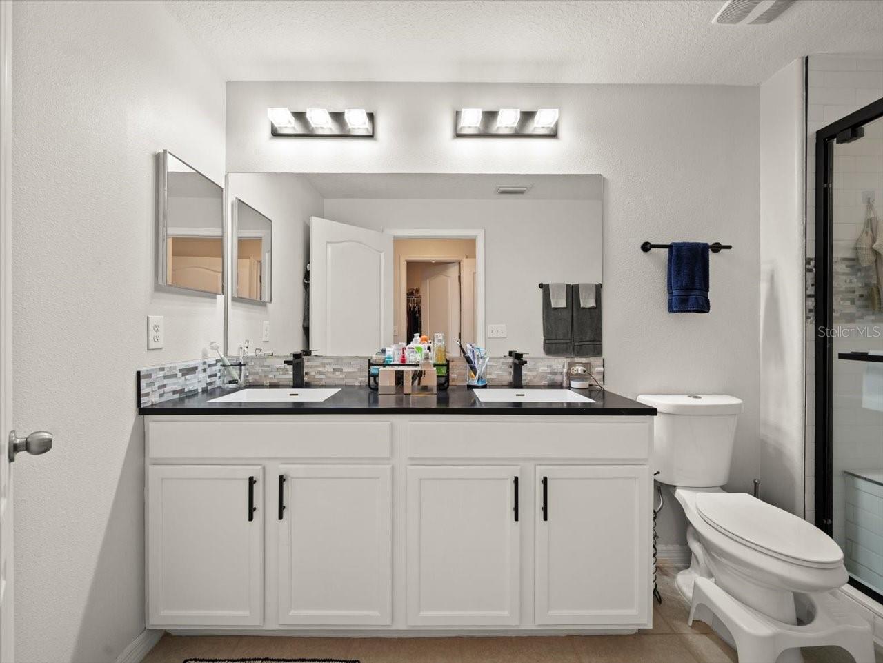 Image 23 of 36 For 2711 Isabella Valley Court