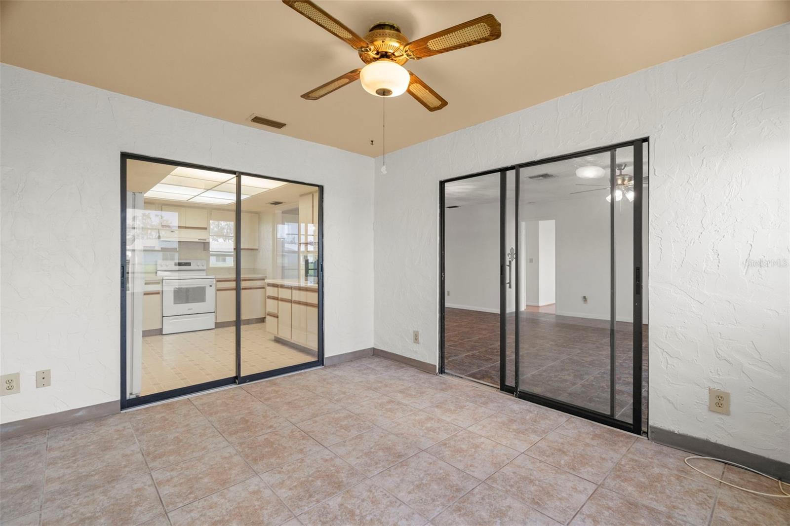 Image 11 of 36 For 4111 89th Avenue N