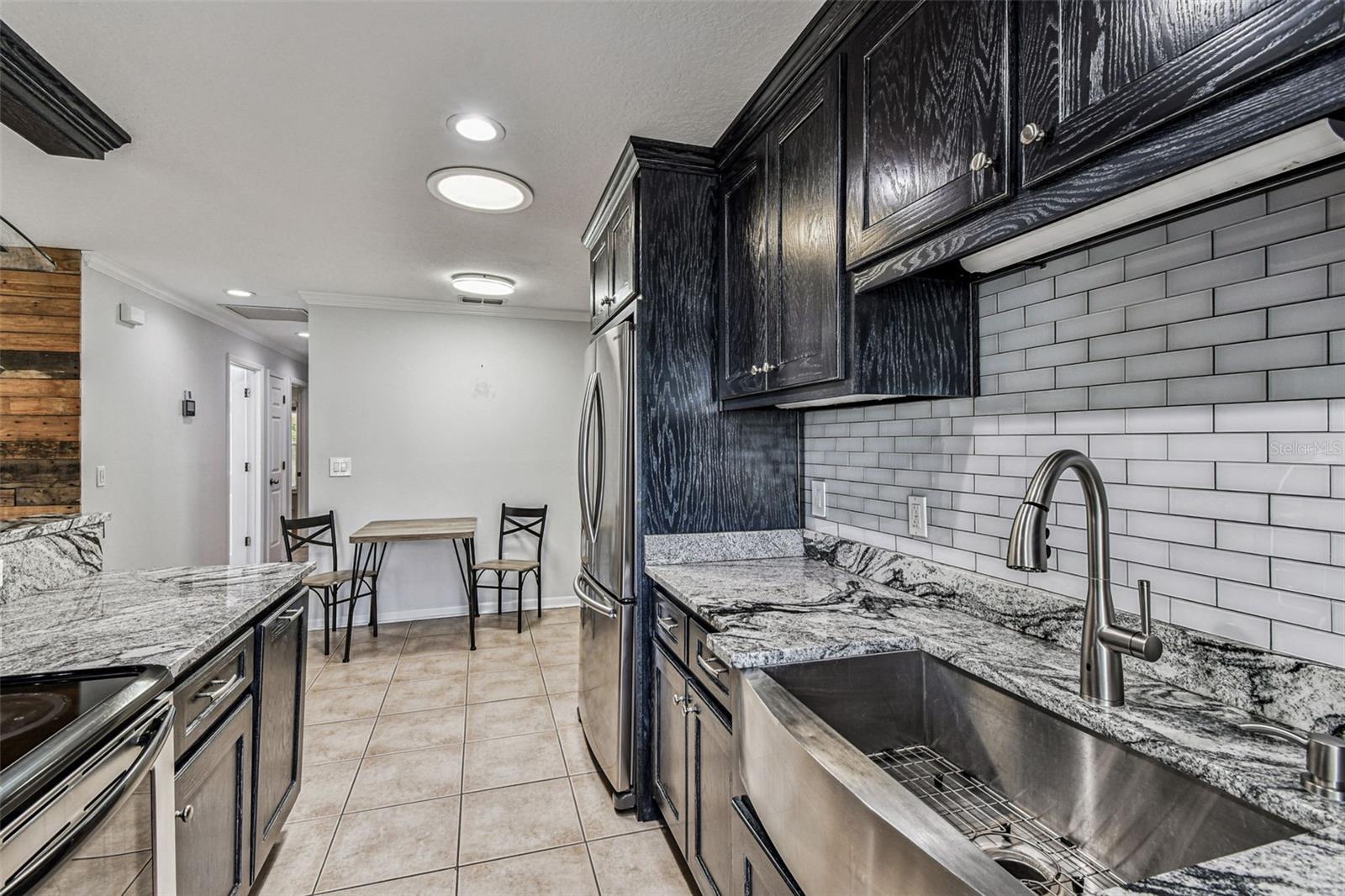 Image 14 of 37 For 3122 Hartnett Avenue