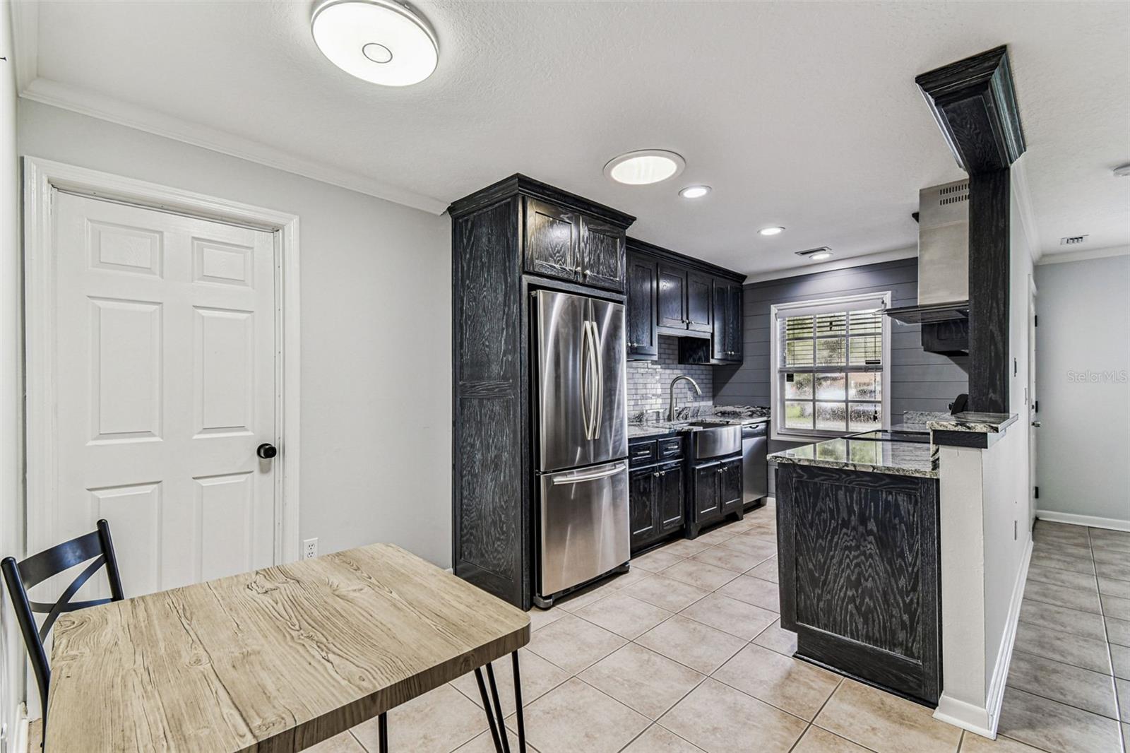 Image 16 of 37 For 3122 Hartnett Avenue