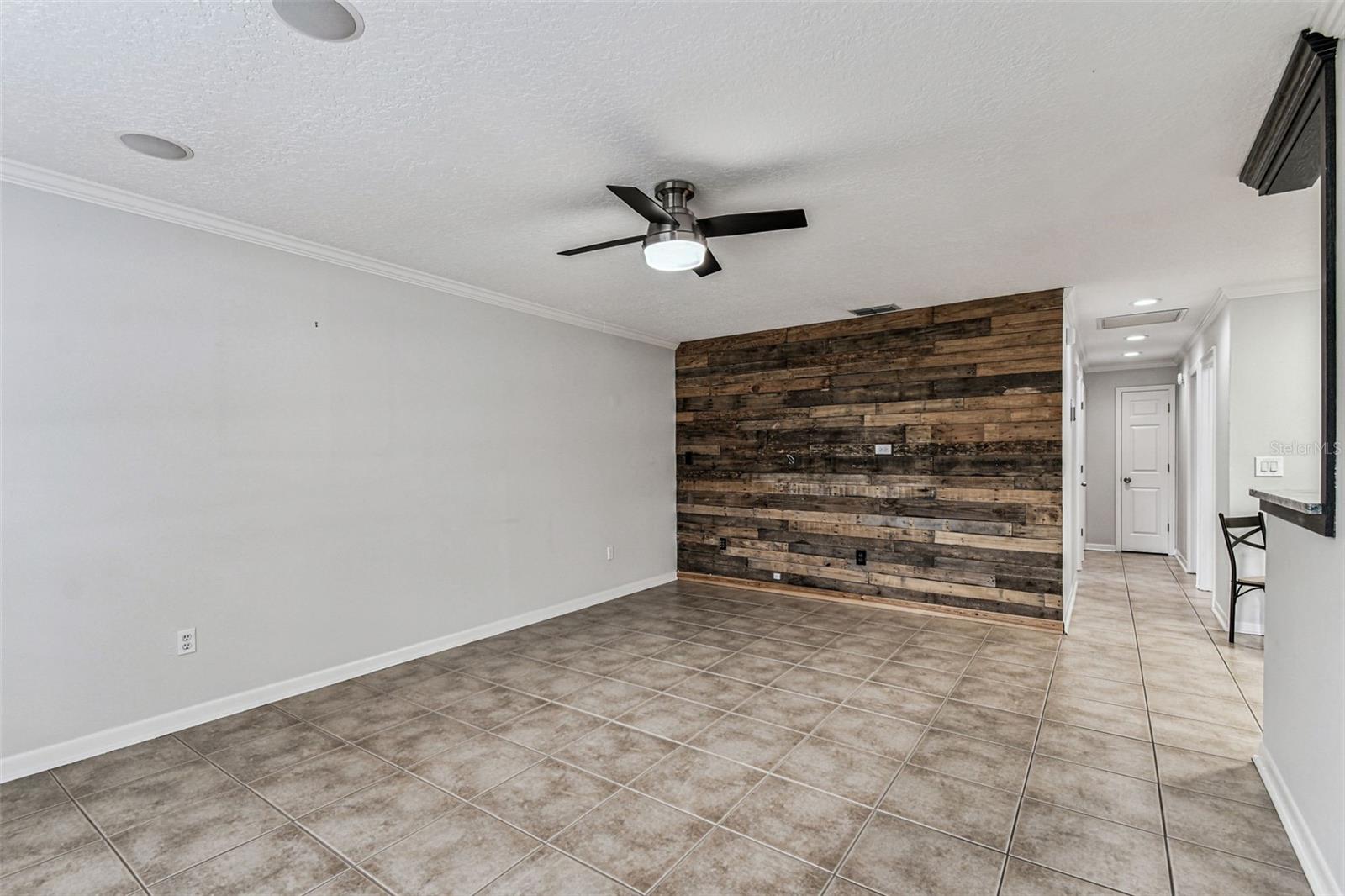 Image 18 of 37 For 3122 Hartnett Avenue