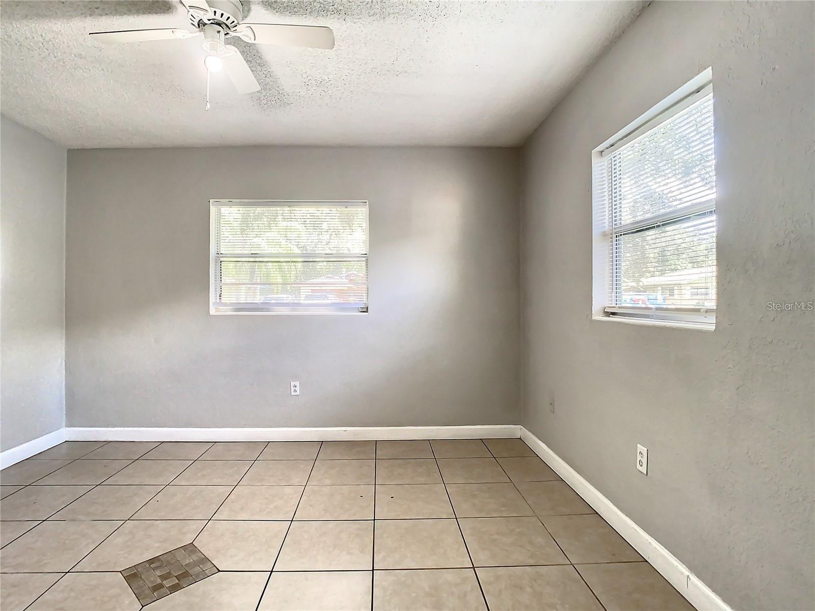 Image 11 of 28 For 3125 Avenue S Nw