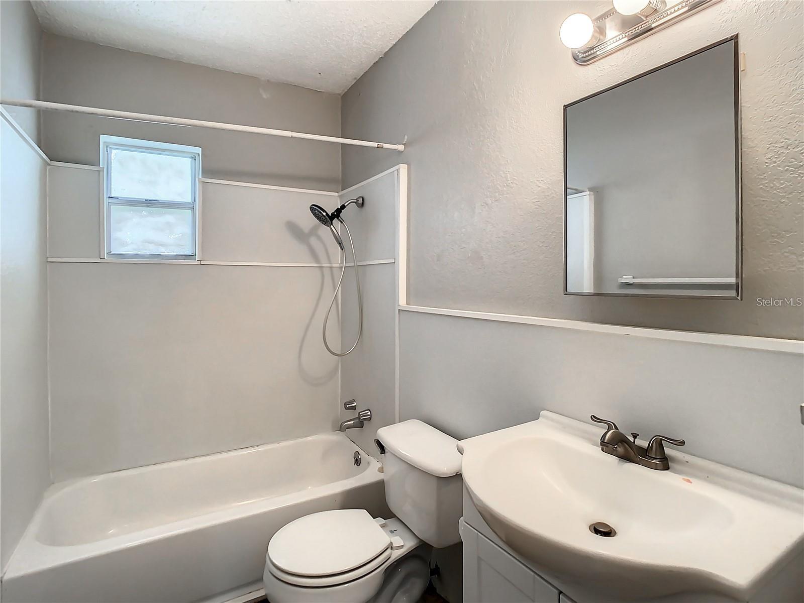 Image 19 of 28 For 3125 Avenue S Nw