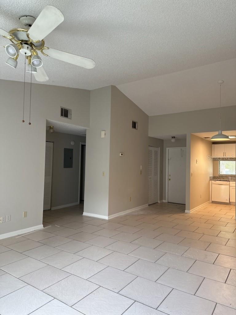 Image 10 of 18 For 11411 Midfield Way