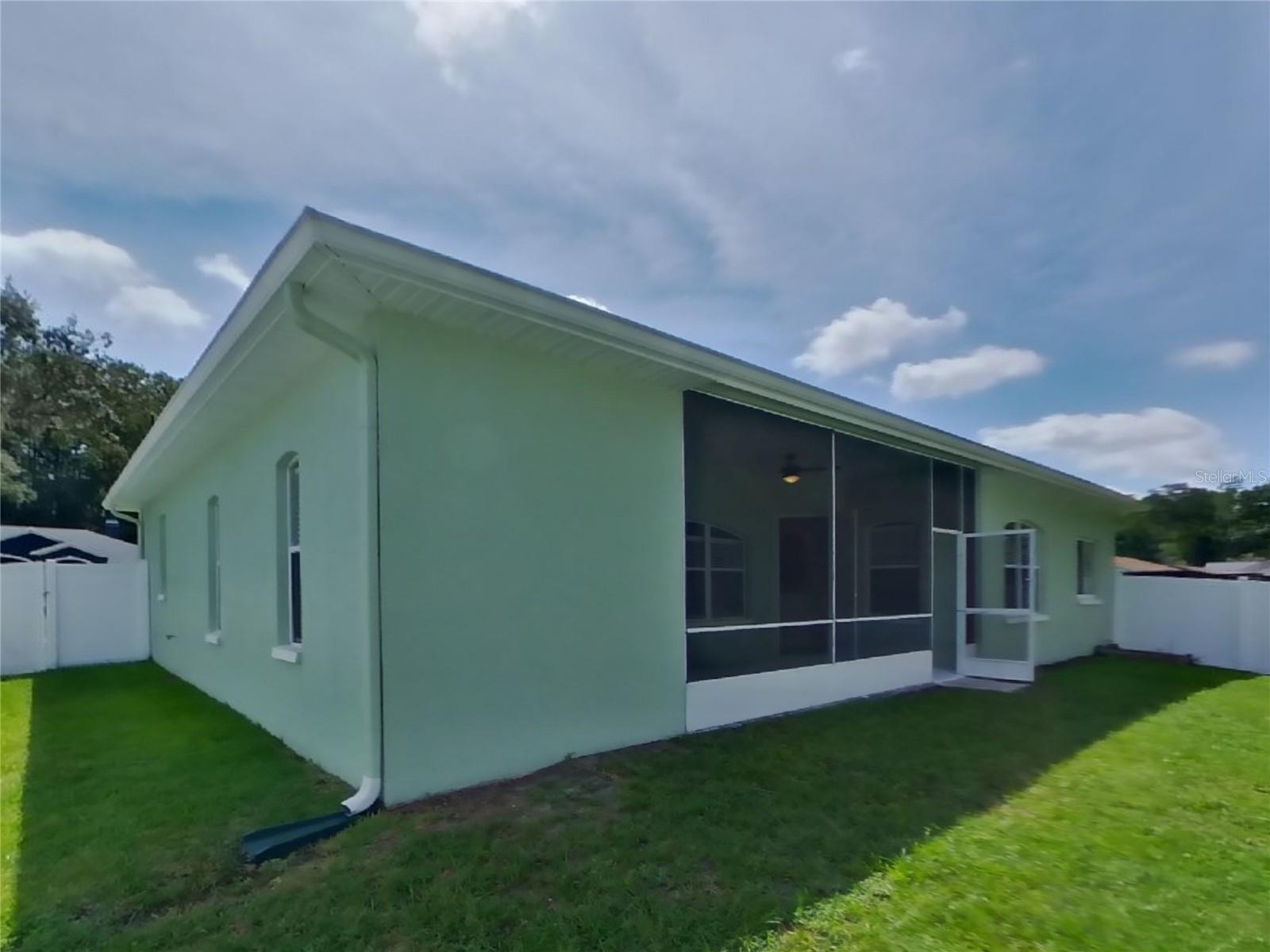 Image 16 of 16 For 12739 Balsam Avenue