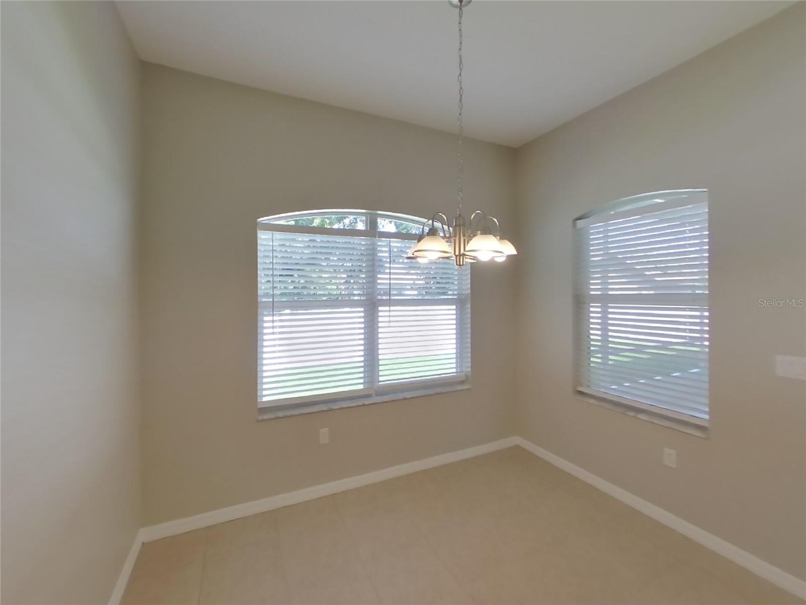 Image 4 of 16 For 12739 Balsam Avenue