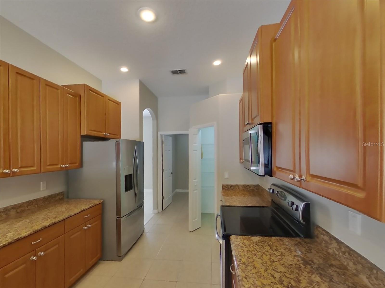Image 6 of 16 For 12739 Balsam Avenue
