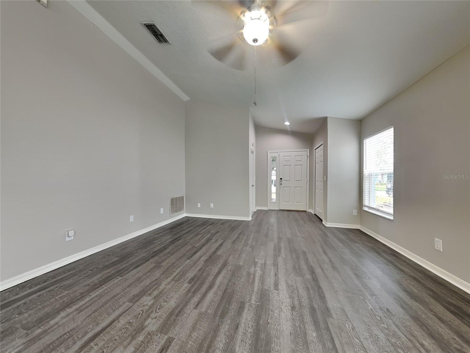 Image 2 of 15 For 7520 Oxford Garden Circle