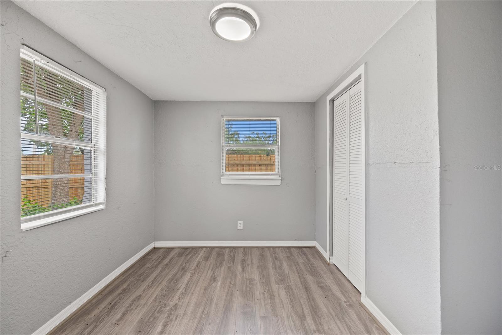 Image 31 of 47 For 605 S S Disston Ave