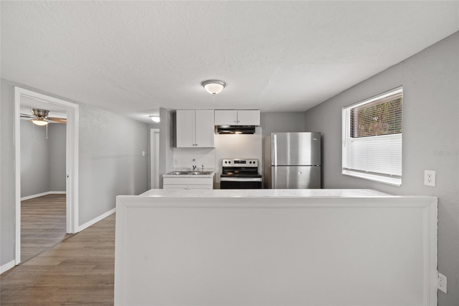 Image 33 of 47 For 605 S S Disston Ave