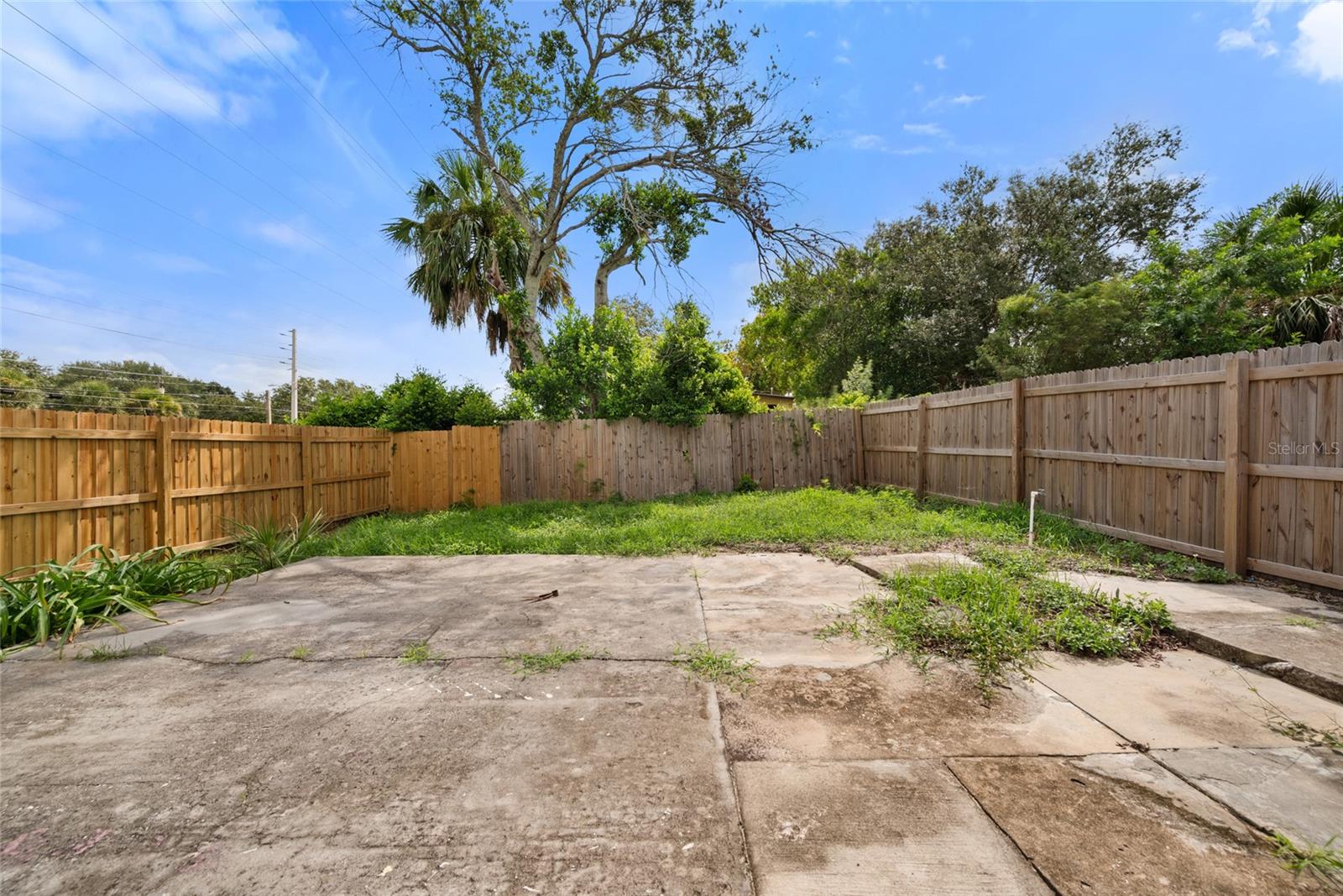 Image 40 of 47 For 605 S S Disston Ave