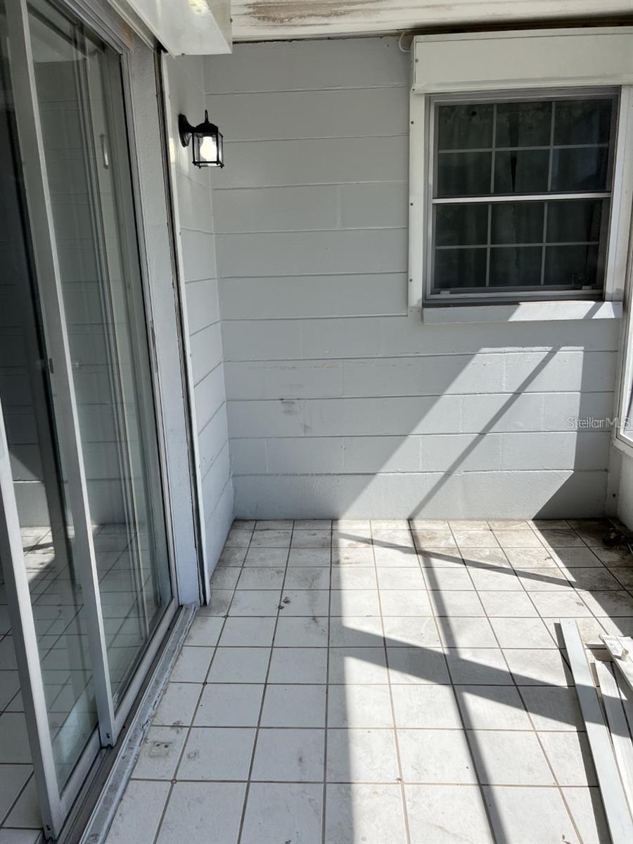 Image 14 of 20 For 9011 Saint Clair Lane