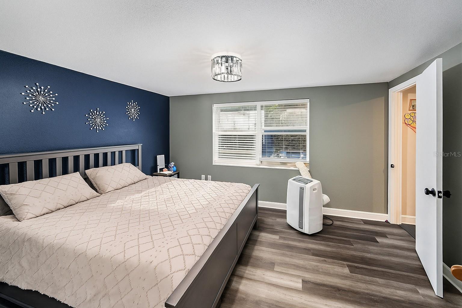 Image 10 of 23 For 3512 Yale Cir