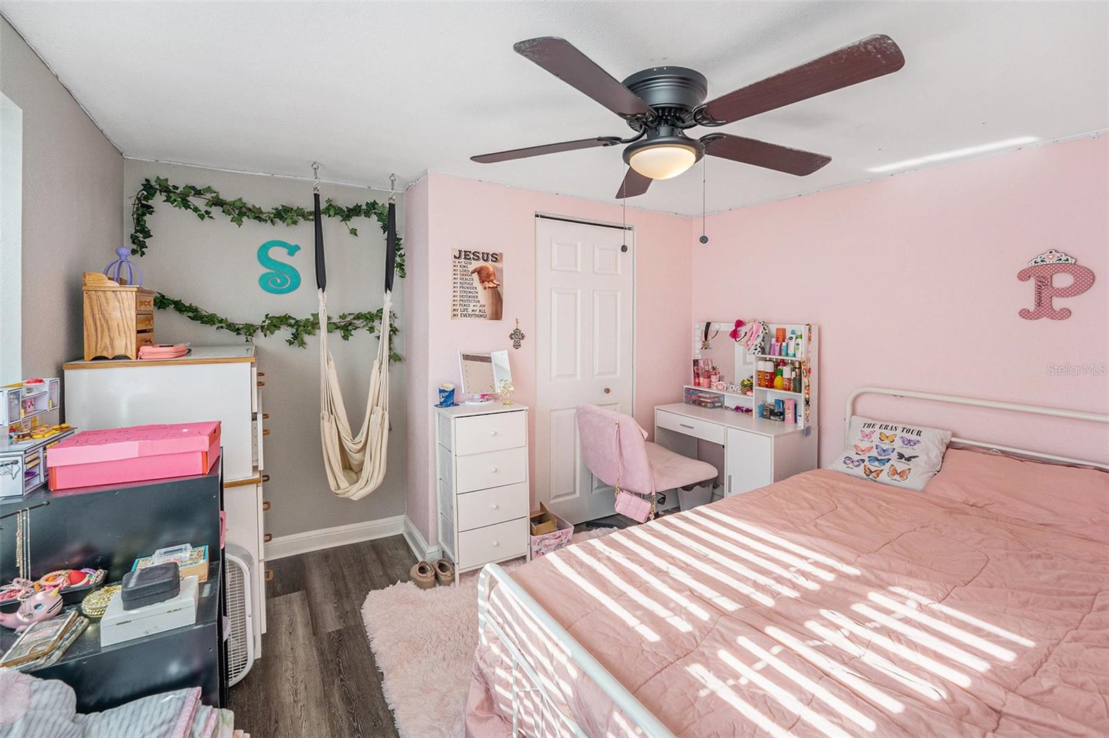 Image 17 of 23 For 3512 Yale Cir