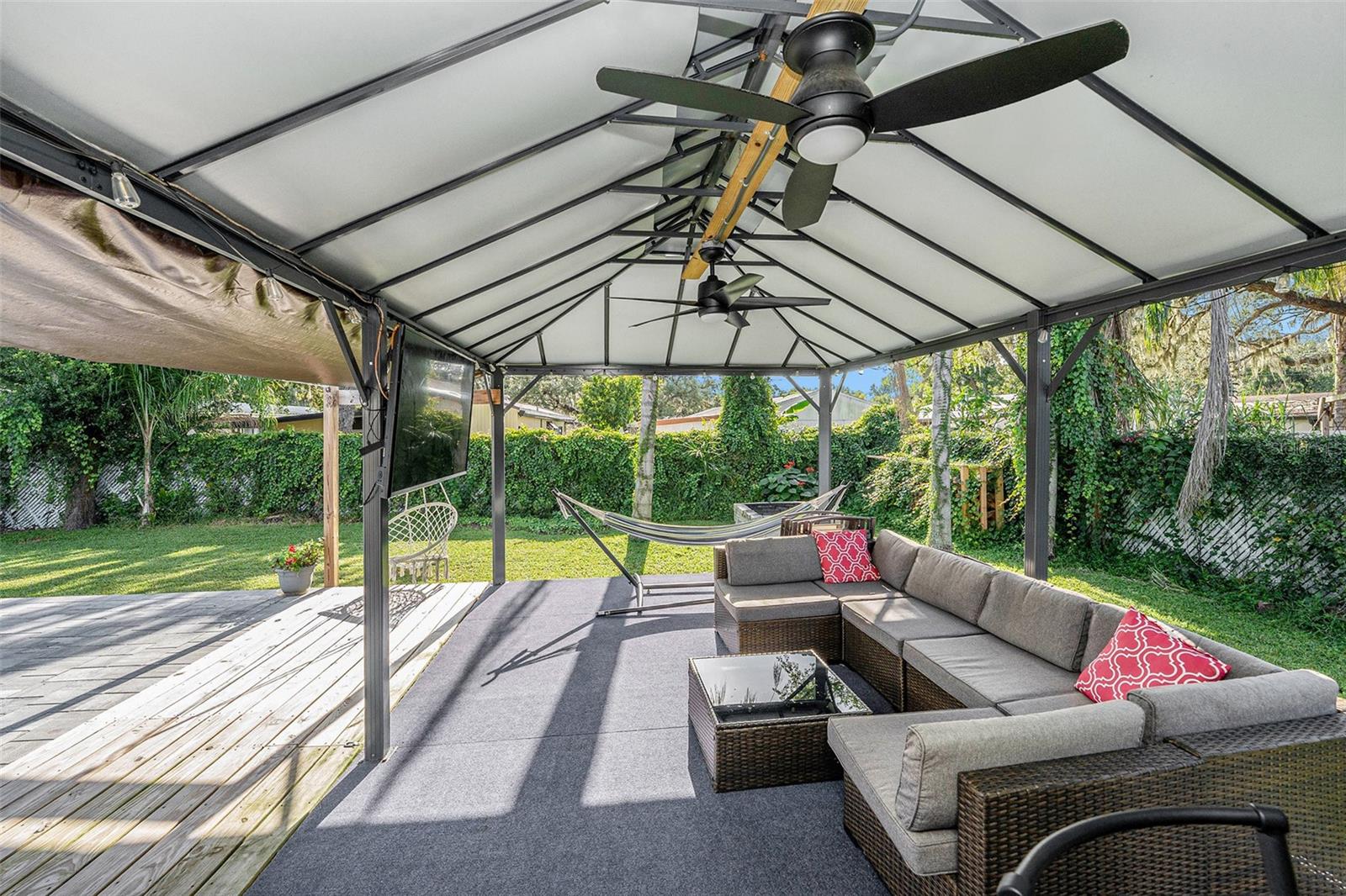 Image 20 of 23 For 3512 Yale Cir