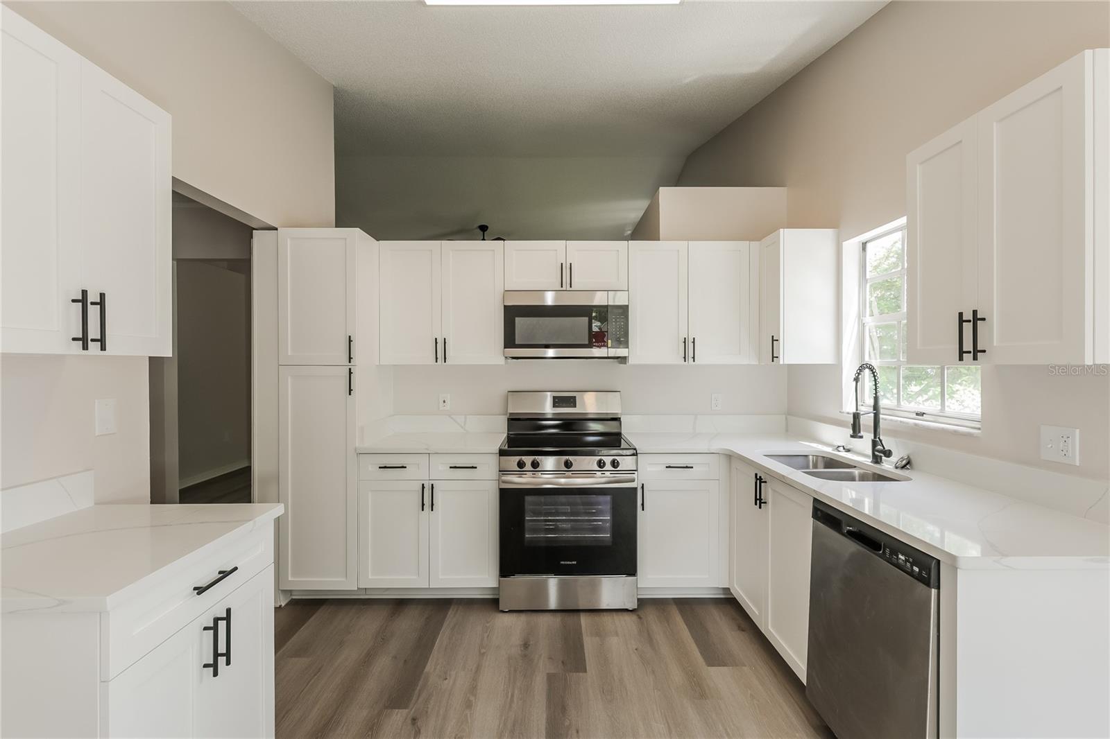 Image 8 of 15 For 7725 Balharbour Drive