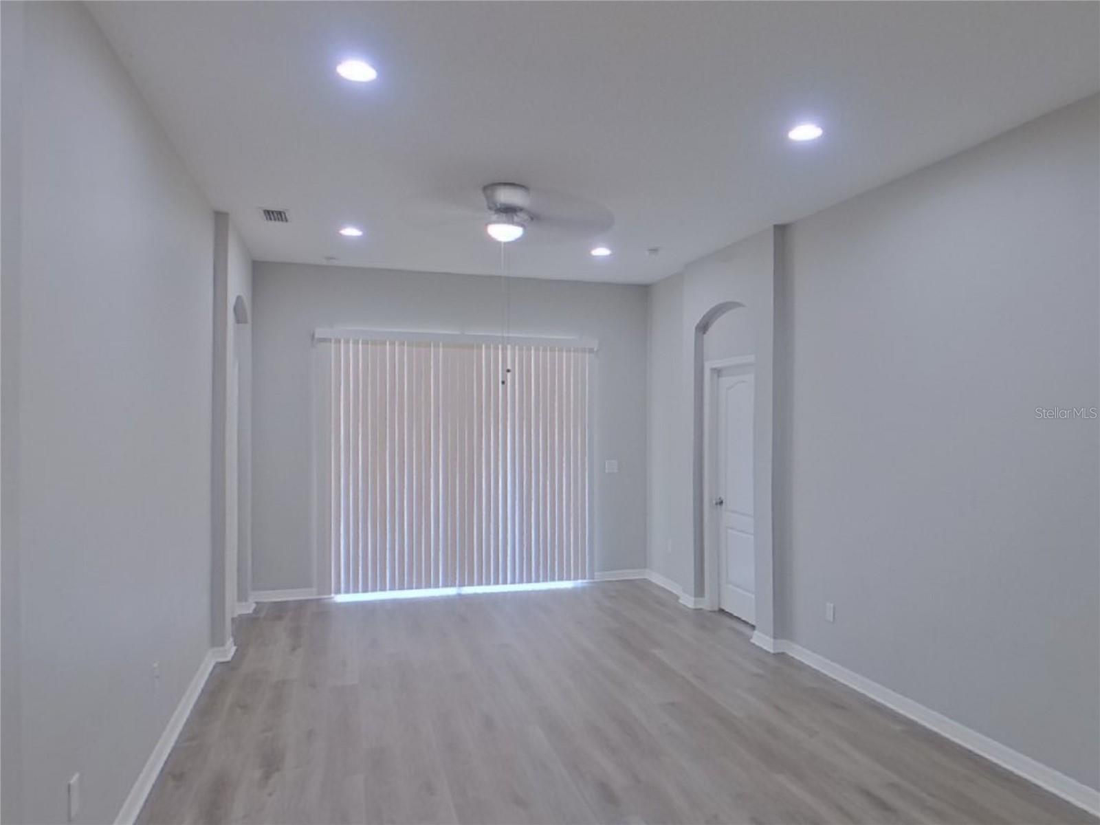 Image 4 of 26 For 11149 Rodeo Lane