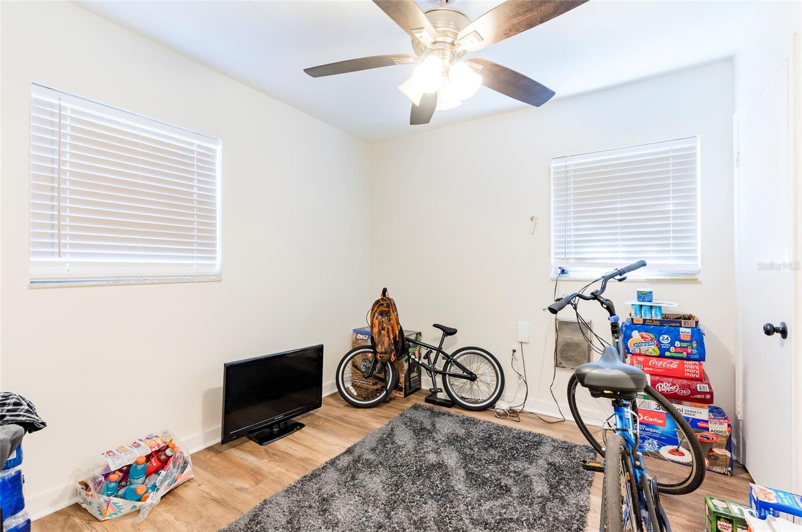 Image 9 of 21 For 2417 Ida Street
