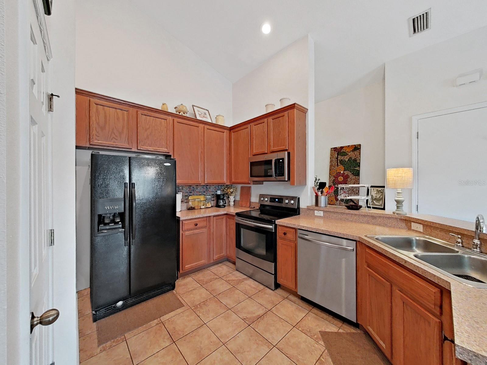 Image 16 of 43 For 5202 Blue Roan Way
