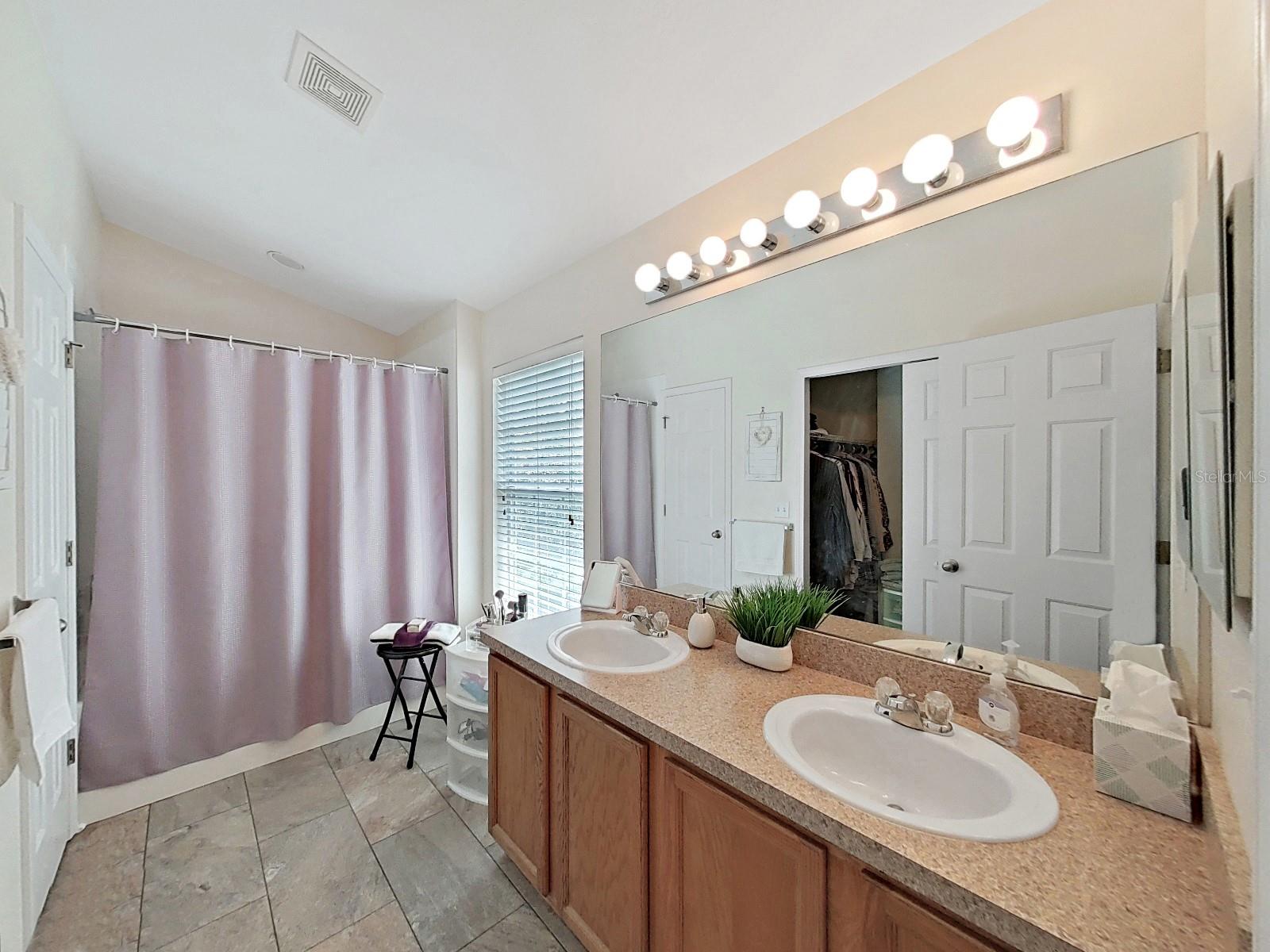 Image 26 of 43 For 5202 Blue Roan Way
