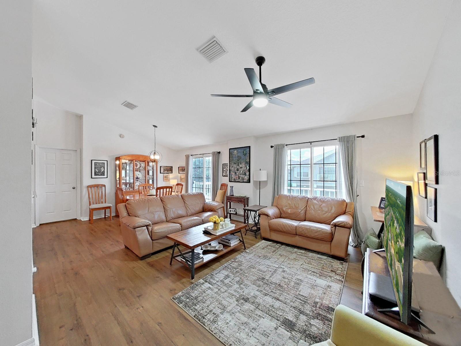 Image 8 of 43 For 5202 Blue Roan Way