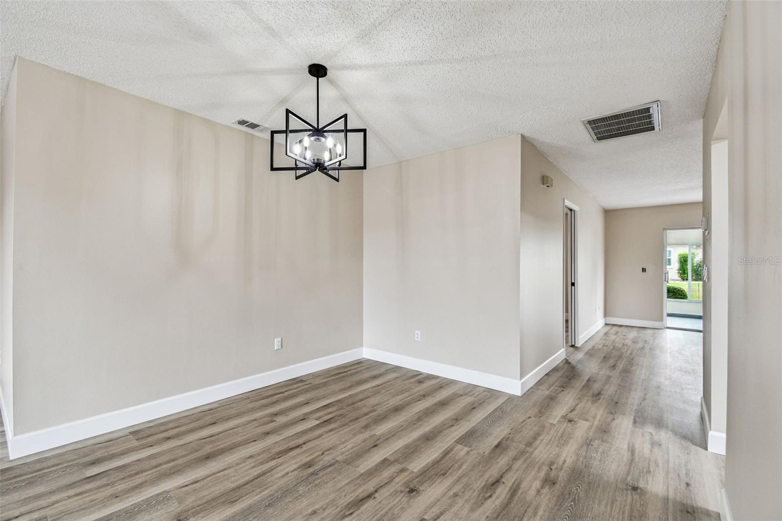 Image 10 of 36 For 1805 Butterfly Place