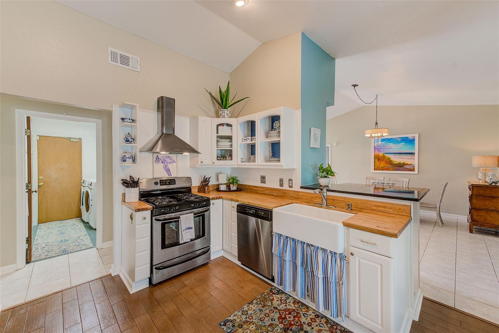 Image 18 of 43 For 12230 91st Way