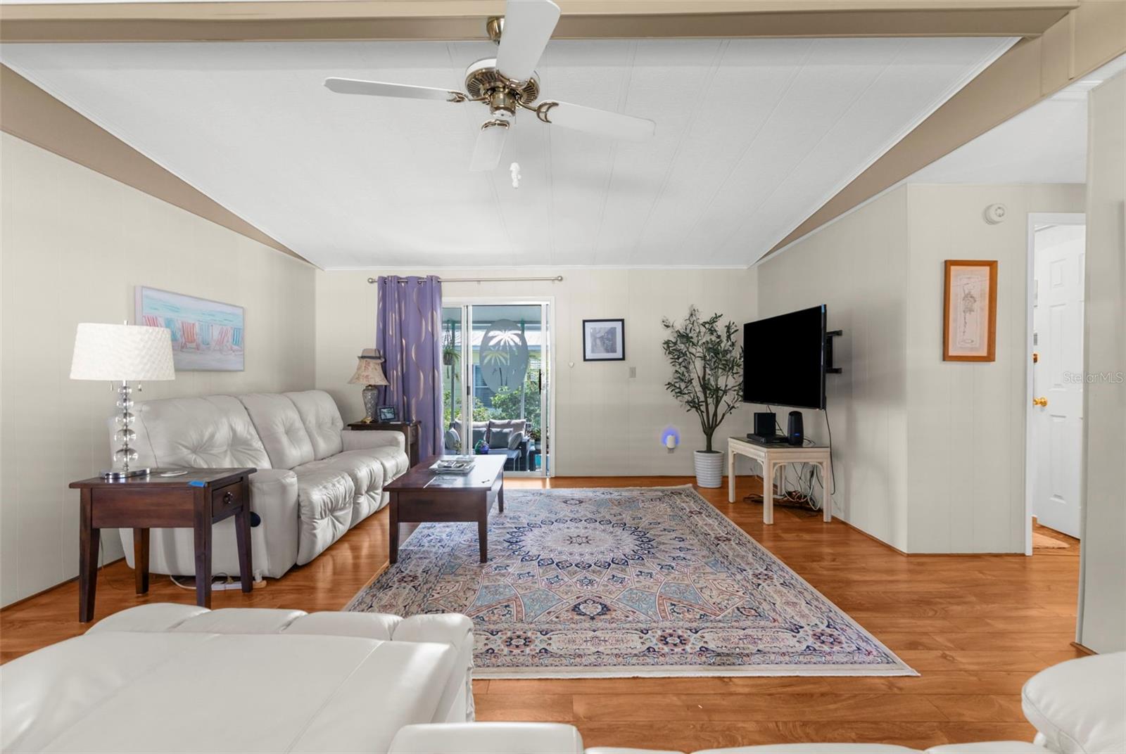 Image 12 of 37 For 14301 Evermore Street