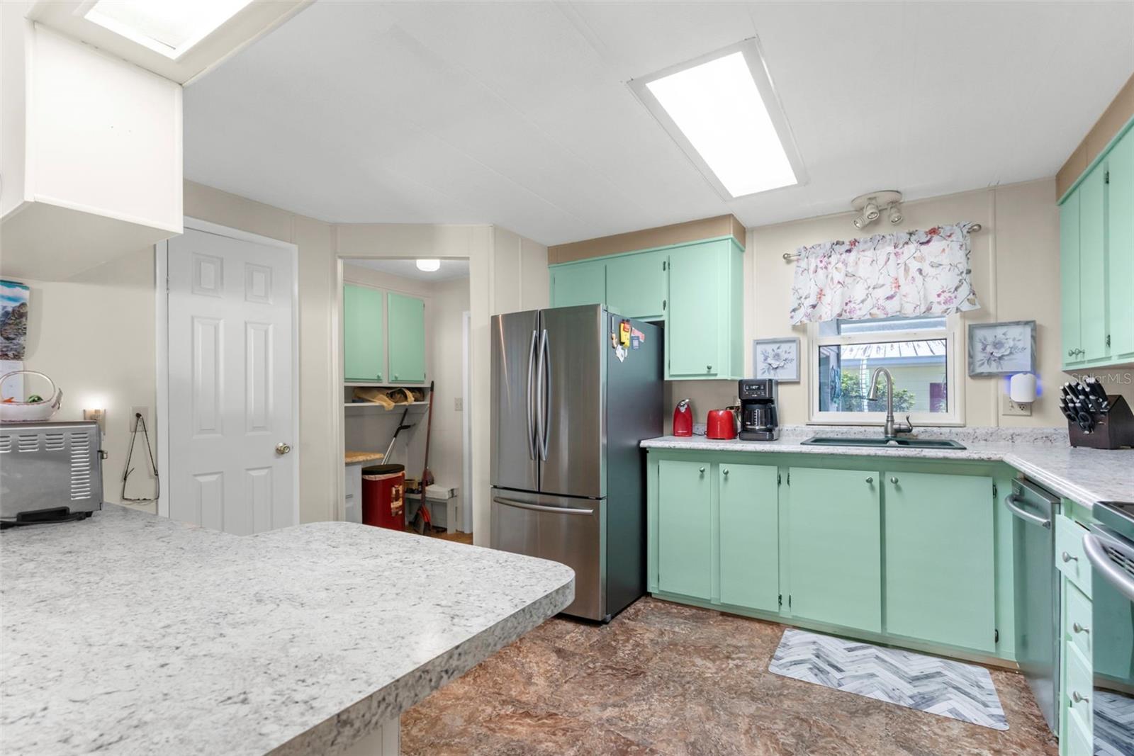 Image 16 of 37 For 14301 Evermore Street