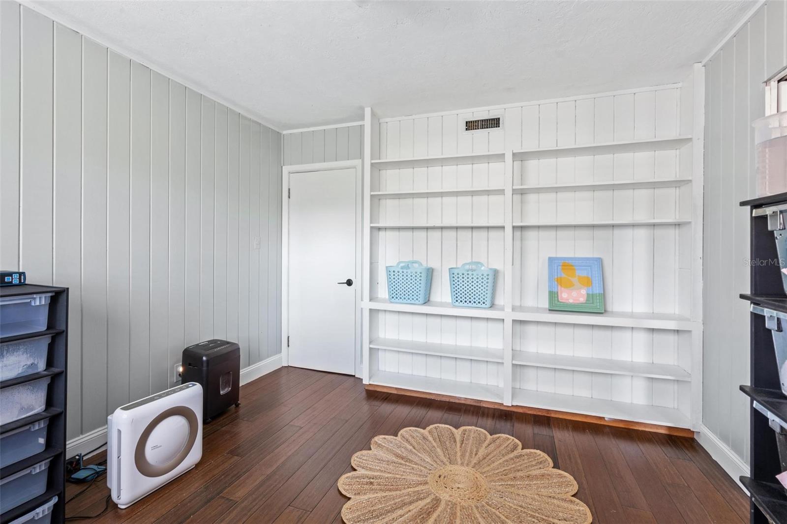 Image 23 of 51 For 501 66th Avenue S