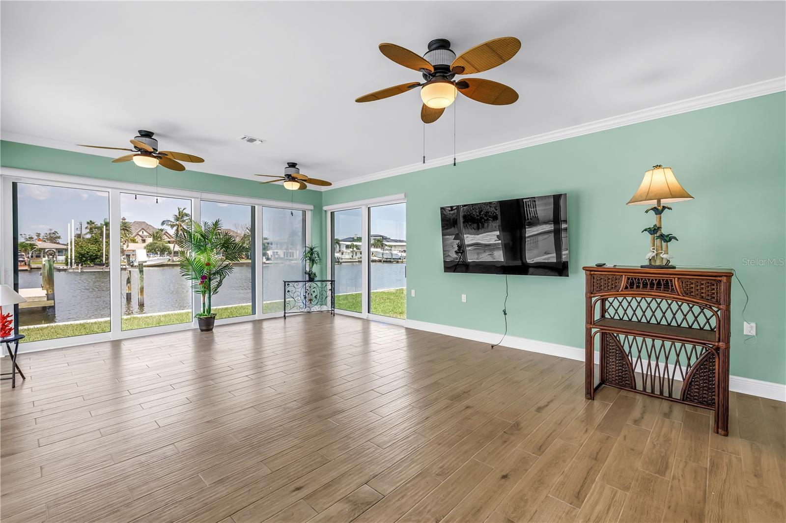 Image 8 of 40 For 5403 Aloha Drive