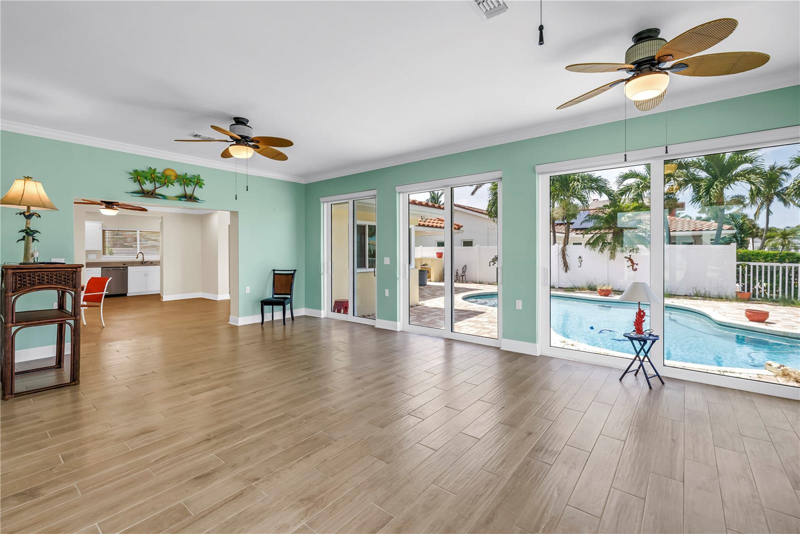 Image 9 of 40 For 5403 Aloha Drive