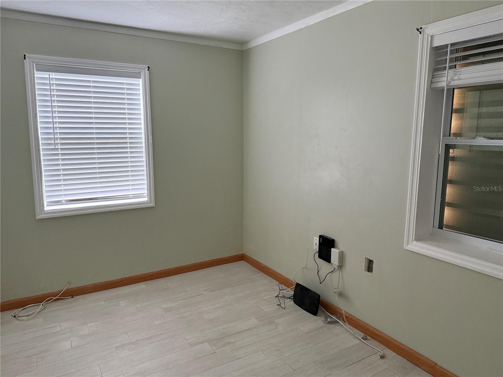 Image 7 of 15 For 4423 Crestwood Drive N