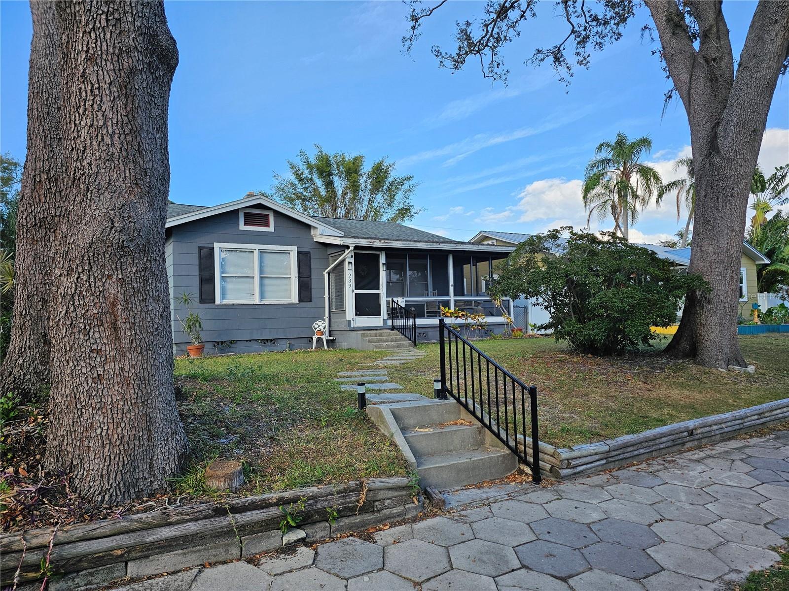 Image 2 of 20 For 239 17th Avenue N