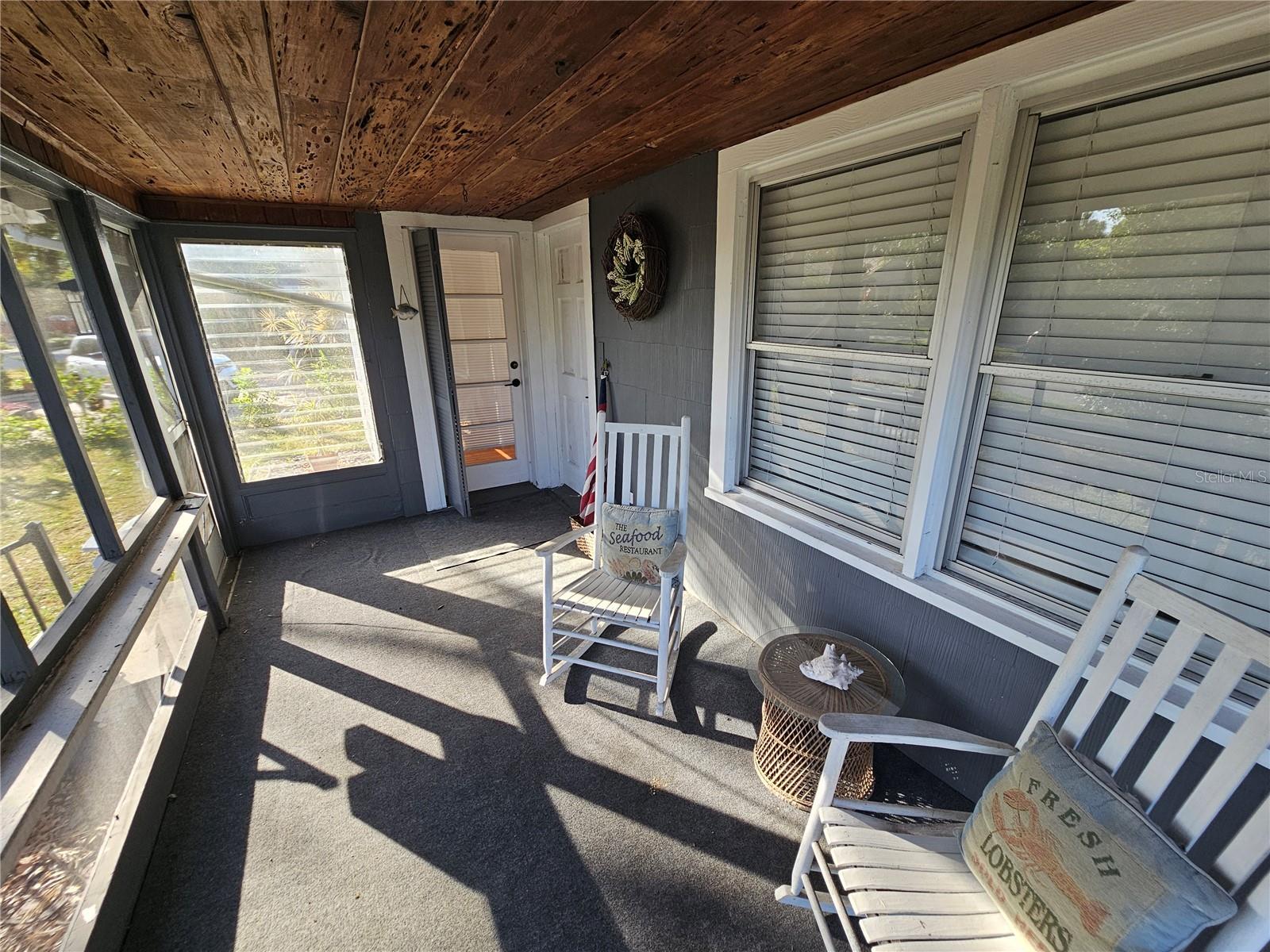 Image 5 of 20 For 239 17th Avenue N