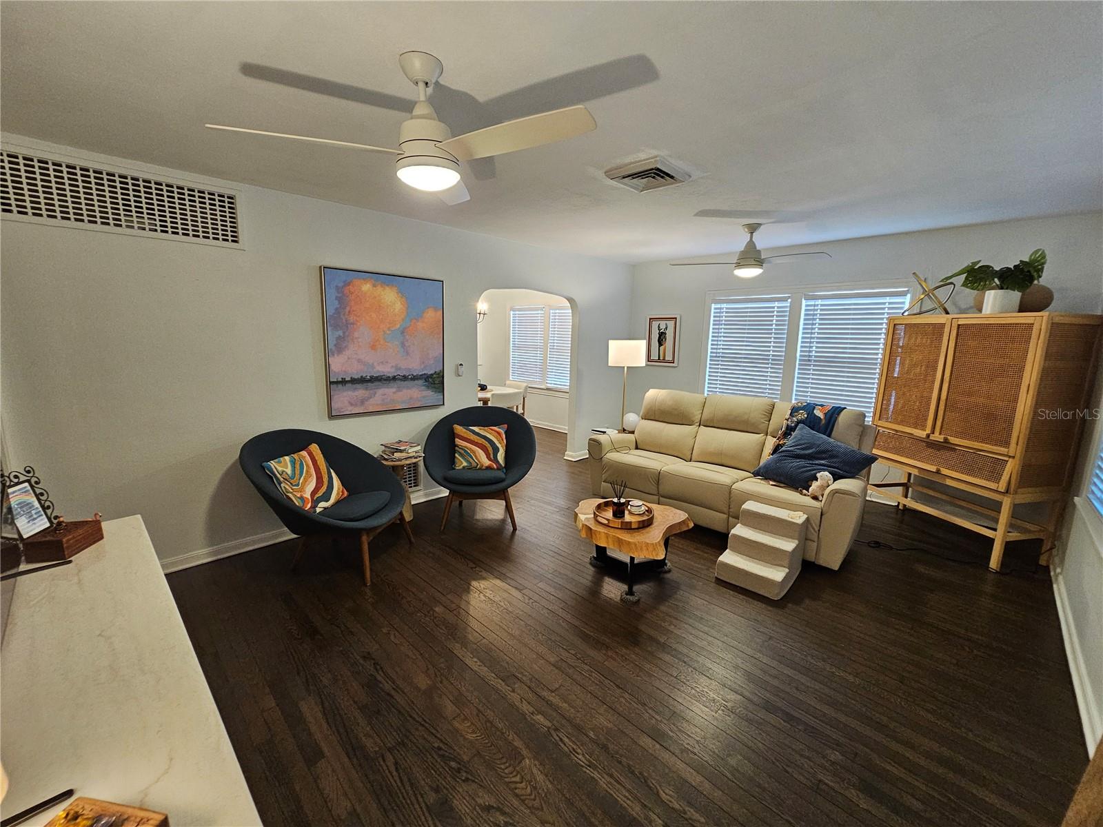 Image 6 of 20 For 239 17th Avenue N