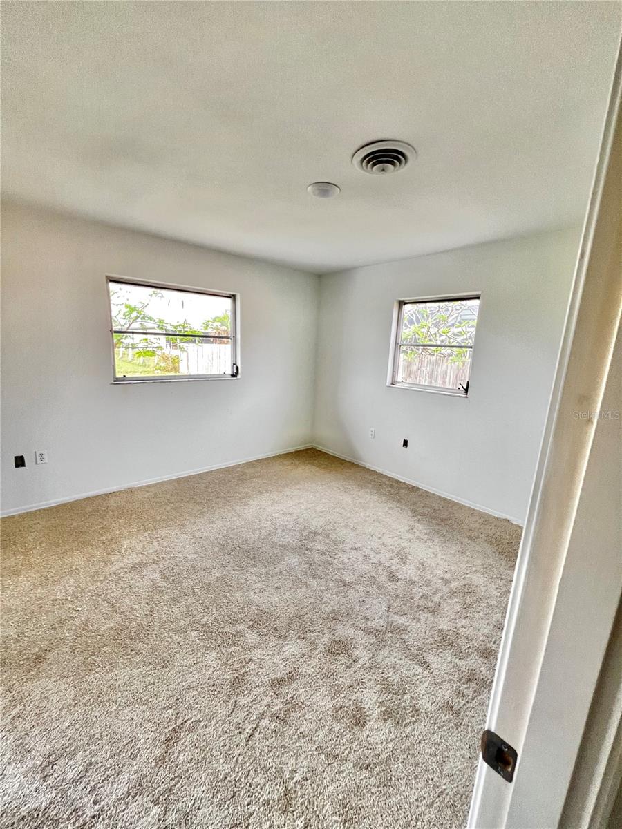 Image 11 of 15 For 3125 Port Charlotte Boulevard
