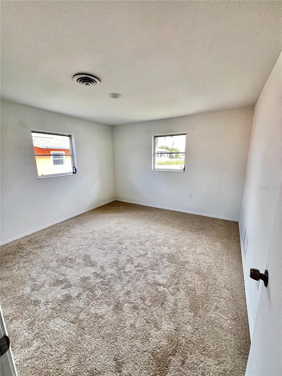 Image 13 of 15 For 3125 Port Charlotte Boulevard