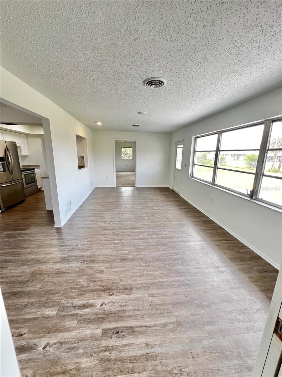 Image 6 of 15 For 3125 Port Charlotte Boulevard