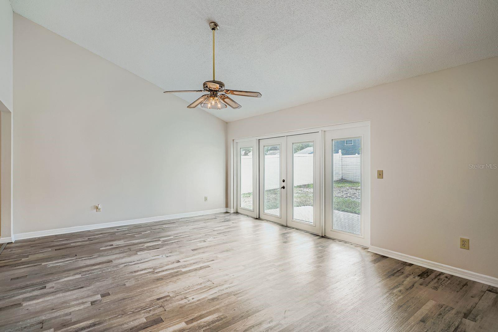 Image 13 of 28 For 6226 Eaglebrook Avenue