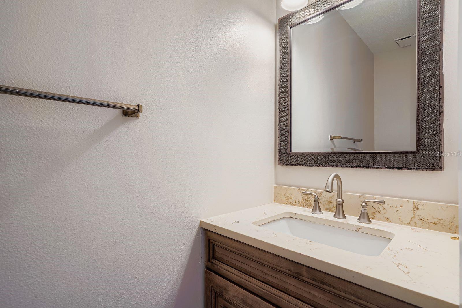 Image 14 of 28 For 6226 Eaglebrook Avenue