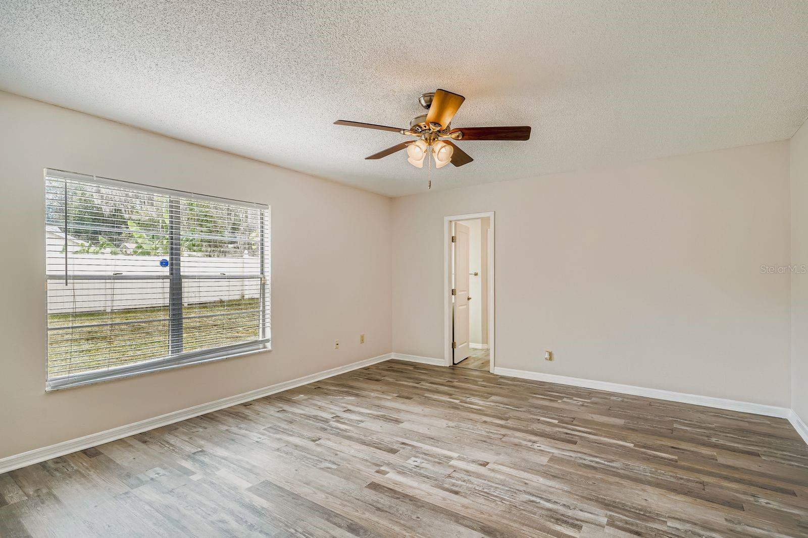 Image 15 of 28 For 6226 Eaglebrook Avenue