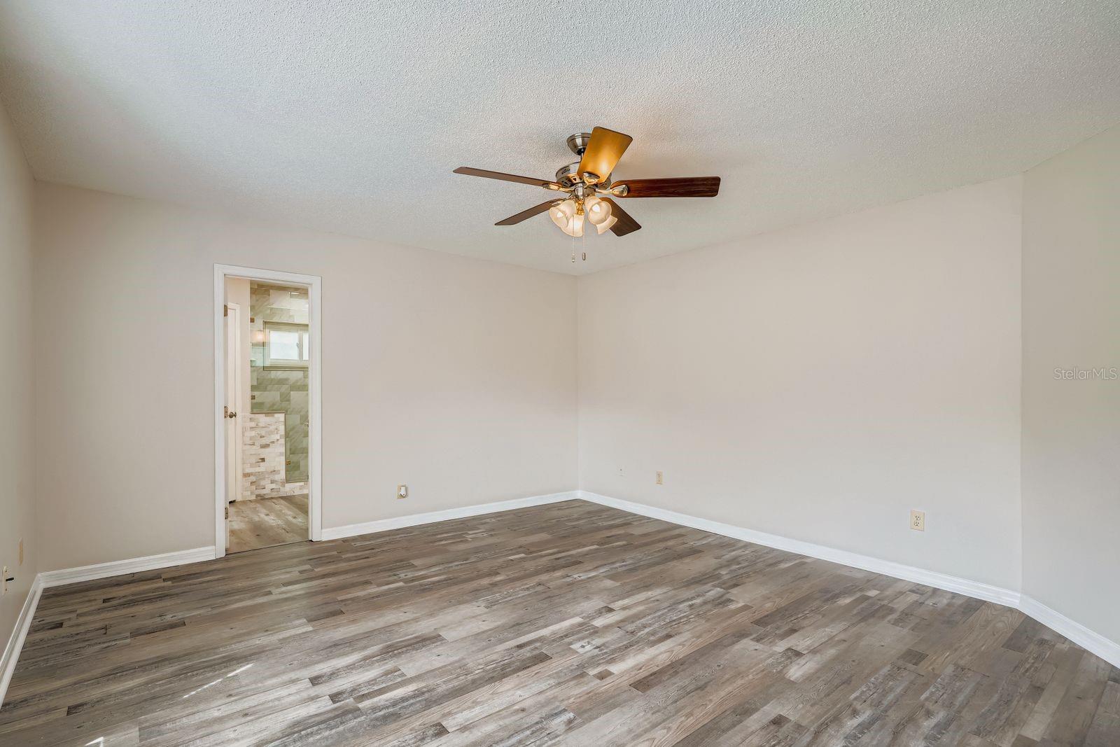 Image 17 of 28 For 6226 Eaglebrook Avenue